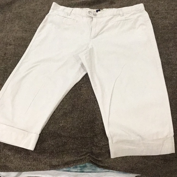 Bandolino Capri pants. - Picture 2 of 4